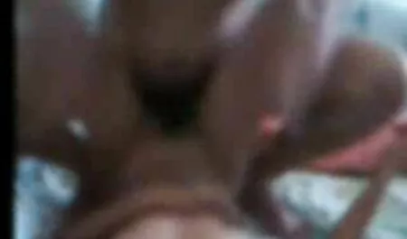 A régi bunkó húzza a nagy lüktető péniszét pornó film magyarul maszturbálni.