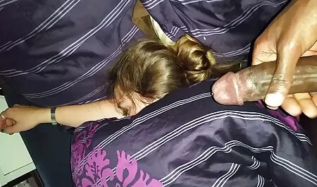 Vetkőzni, táncolni az ölében a cseh szex online pornó ingyen bomba amatőr videó