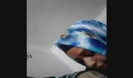 A dühös pornofilmek magyarul lány úgy döntött, hogy szeretkezik egy gondoskodó öregemberrel