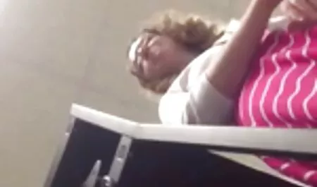 Busty Barbara Ross szar POV videó szeksz porno