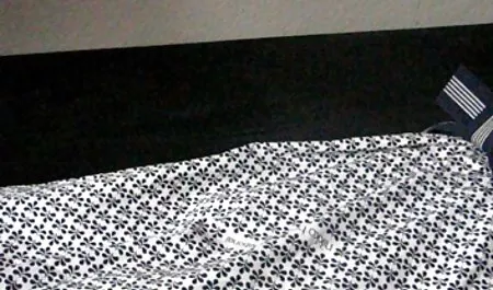 Egy pornó filmek ingyen online gyönyörű jó lány baszik az ujjait punci a kamera előtt