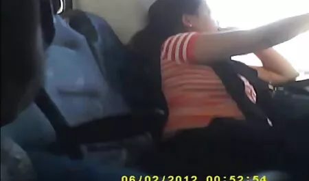 Hihetetlenül addiktív videó. A kis Szűz teljes porno film magyarul feltárja a szűzhártyáját!