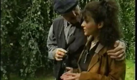 Maki Miyashita azt hiszi, hogy még mindig ingyen extrém pornó