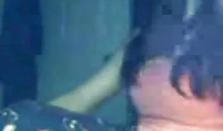 Busty fekete bbw online pornó filmek baszik sovány fehér ember