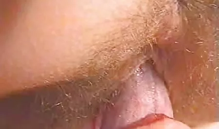 Édes gyömbér akar ingyen porno filmek egy új gép, de meg kell dugni.