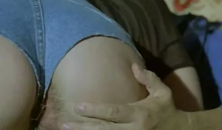 TUTOR4K, a fickó bekapcsolta a kamerákat, és működött, mert segítettek neki megdugni a ingyen amatőr pornó tanárt.