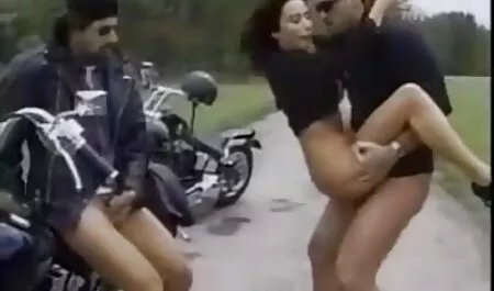 Nyolc ázsiai ingyen prno szex Orgia