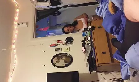 Busty szőke stroke a hatalmas dildó ingyen nezheto porno filmek