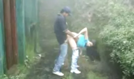 Nagy Amatőr magyarul beszélő pornó film Szopás Olaszországból
