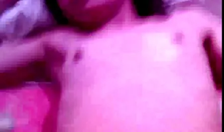 HUNT4K, a szomszéd segít a fiatal párnak otthon az őrült ingyen anya fia porno kibaszott után.