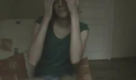 Egy forró online pornó videók ázsiai elcsábítja, szar kakasok.