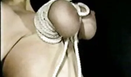Melena Mason maszturbál a nedves pornofilmek magyarul punci.