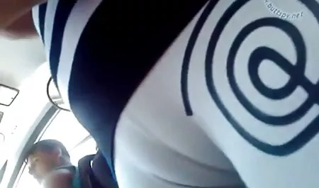 Serena megmutatja, hogyan porno anya lánya szereti a játékot a puncijában.