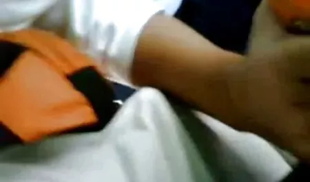 Megkötözve kiskatona kap egy Kézimunka egy úriember, aki szeret porno kisfilmek mindent.