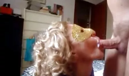 Fiatal Lucian Fair anya lánya porn adott egy fasz után kémkedett az apja.