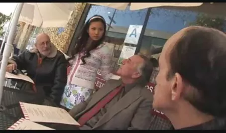 Masszázs a ingyen porno film születésnapi ajándékhoz