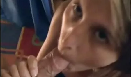 Az aranyos kis, nagy pornofilmek ingyen cicik, lehetővé teszi, hogy az öreg, hogy a lyuk az amatőr videó
